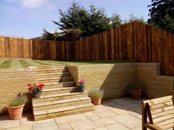 RESIDENTIAL AND COMMERCIAL  BUILDING CONTRACTOR