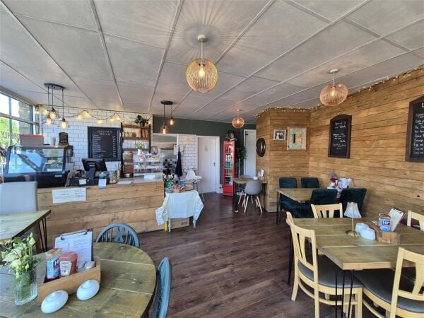 Cafe & Sandwich Bars For Sale in Baildon Photo 1