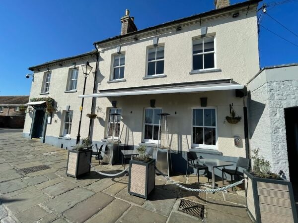 Superb 68 Cover Restaurant – ‘Honeypot’ Quayside Location Superb 68 Cover Restaurant – ‘Honeypot’ Quayside Location
