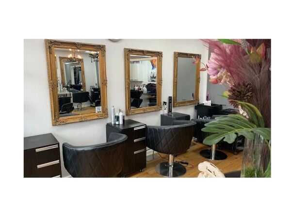 Style & Success in Oxford – Salon & Academy for Sale! Style & Success in Oxford – Salon & Academy for Sale!