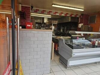 Pizza and peri peri chicken takeaway 