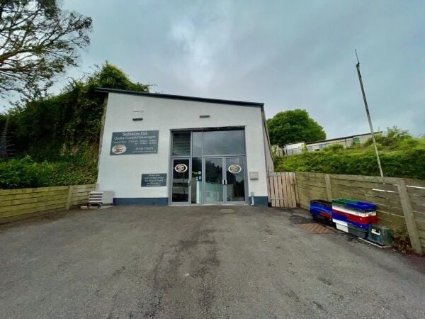 Leasehold Fish Mongers Located In Penryn, Cornwall Leasehold Fish Mongers Located In Penryn, Cornwall