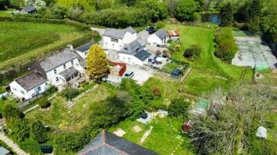 The Complete Complex with Development Potential The Complete Complex with Development Potential