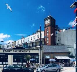 Prime Seafront Café/Takeaway Business For Sale – Incredible Location & Opportunity Prime Seafront Café/Takeaway Business For Sale – Incredible Location & Opportunity