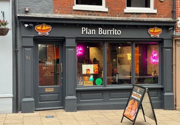 Award Winning Franchise Restaurant with Scalable Growth Potential Award Winning Franchise Restaurant with Scalable Growth Potential