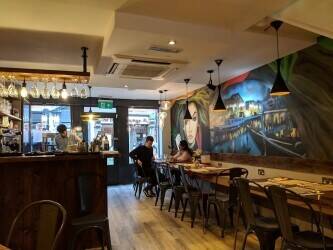 Fully licensed Oriental Restaurant in York City Centre