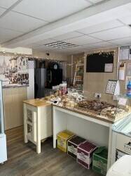 Leasehold sandwich deli takeaway with forecourt seating