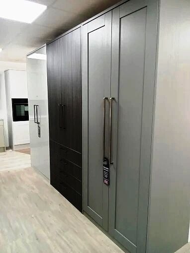 Plumbers Merchants With Bathroom Showroom for Sale