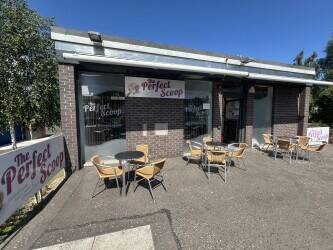 Multi Award Winning Family Run Artisan Gelato Parlour (ref 1756) Photo 1