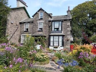 Leasehold Delightful Guest House Hotel Bed and Breakfast Living Accommodation Bownness-on-Windermere