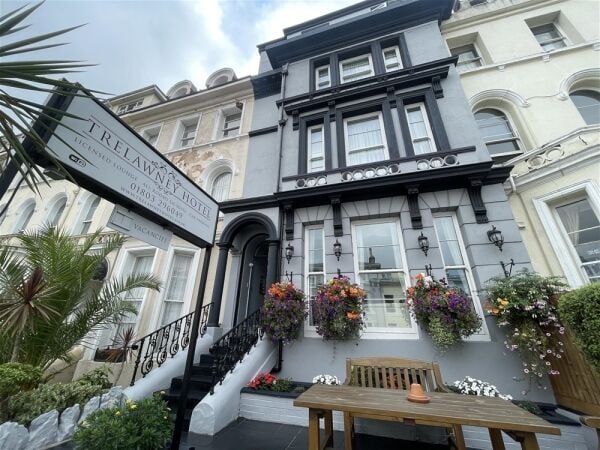 Elegant Victorian 12-bedroom hotel set on the English Riviera For Sale in Torquay Elegant Victorian 12-bedroom hotel set on the English Riviera For Sale in Torquay