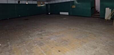 TAKEAWAY AND 2 LARGE HALLS FOR RENT