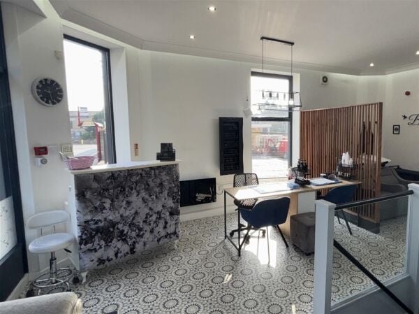 Beauty, Therapy & Tanning For Sale in Cleckheaton Beauty, Therapy & Tanning For Sale in Cleckheaton