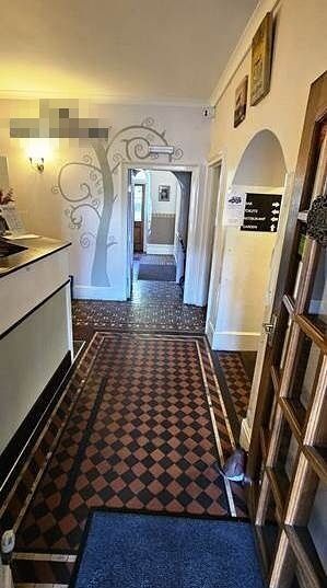 Licensed Hotel, Restaurant & Bar for Sale Licensed Hotel, Restaurant & Bar for Sale
