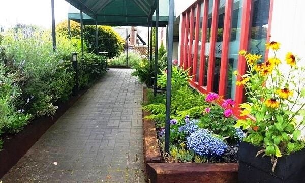 Detached Country Freehouse & Restaurant for Sale