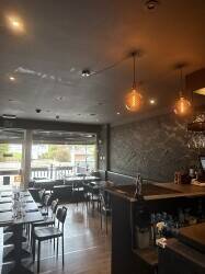 Cosy and fully-equipped Italian restaurant for sale in a prime London location Cosy and fully-equipped Italian restaurant for sale in a prime London location