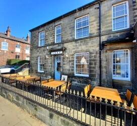 Popular and family run coffee shop business on leasehold, in Far Headingley