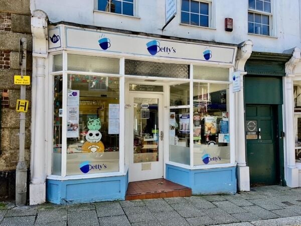 Leasehold Cafe Located In Helston