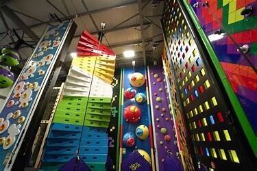 Popular and profitable climbing centre based in an affluent area of Leeds, West Yorkshire. Popular and profitable climbing centre based in an affluent area of Leeds, West Yorkshire.