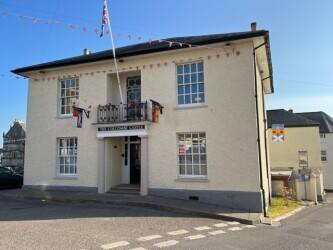 DEVON – THOROUGHLY RESTORED TOWN CENTRE HOTEL AND BAR DEVON – THOROUGHLY RESTORED TOWN CENTRE HOTEL AND BAR