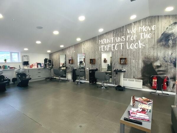 Leasehold Hair Salon Located in Retford, Nottinghamshire