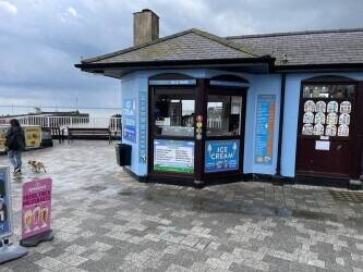 Ice Cream Kiosk for sale in Bridlington located on the harbour with busy footfall in the season
