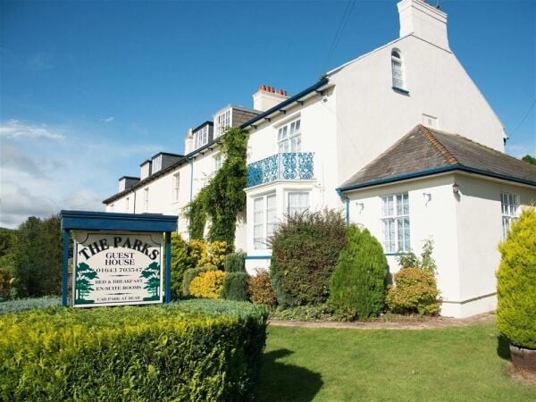 Captivating 7-Bedroom Georgian Guest House with En Suites for Sale For Sale in Minehead