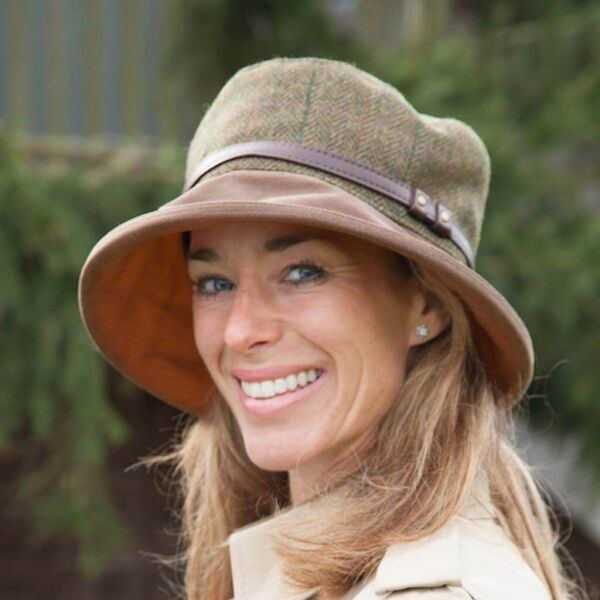 E-Commerce Premium British Hat Retailer E-Commerce Premium British Hat Retailer