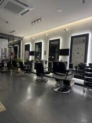 Modern Premium Unisex Salon for Sale &ndash; Ealing, London