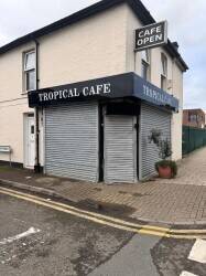 Tropical cafe for sale in Erith,Kent Photo 2