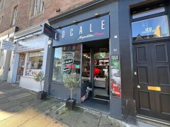 Quality Neapolitan Pizza Takeaway with some seating located in Edinburgh (ref 1781) Quality Neapolitan Pizza Takeaway with some seating located in Edinburgh (ref 1781)