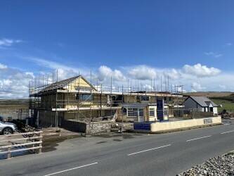PEMBROKESHIRE - SUBSTANTIAL PUBLIC HOUSE WITH BEACH VIEWS WITH PLANNING PERMISSION PEMBROKESHIRE - SUBSTANTIAL PUBLIC HOUSE WITH BEACH VIEWS WITH PLANNING PERMISSION