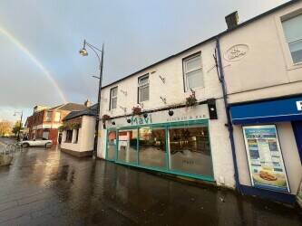 50+ cover Bar/Restaurant premises with 4-bedroom flat Balloch, Loch Lomond (ref 1778)