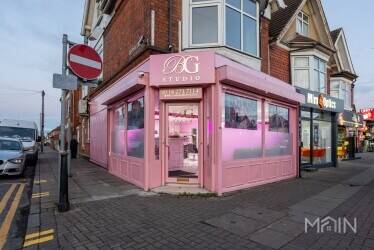 Exceptional Beauty Salon Business for Sale – Prime Evington Road Location Exceptional Beauty Salon Business for Sale – Prime Evington Road Location