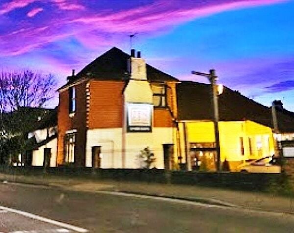 Large Detached Licenced Restaurant for Sale Large Detached Licenced Restaurant for Sale