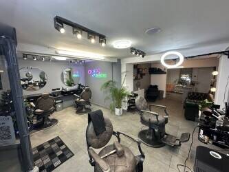 Modern Barber Shop with Upper Flat For Sale in a busy high Barnet High Street
