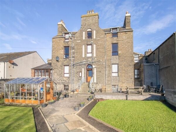 Nethercliffe Hotel