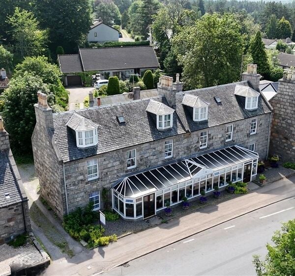 Willowbank Guest House and Willowbank Bothy