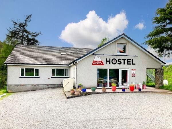 Saddle Mountain Hostel