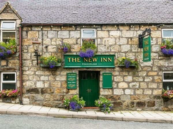 New Inn and Microbrewery