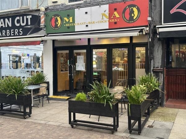 LEASEHOLD
LIC. MEXICAN RESTAURANT TAKEAWAY