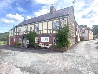 CEIRIOG VALLEY - STUNNING 18 BEDROOM COUNTRY HOTEL IN AN AREA OF OUTSTANDING NATURAL BEAUTY CEIRIOG VALLEY - STUNNING 18 BEDROOM COUNTRY HOTEL IN AN AREA OF OUTSTANDING NATURAL BEAUTY