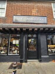 Independent Coffee Shop Serving Hot and Cold Drinks Alongside Wide Food Menu in Canterbury
