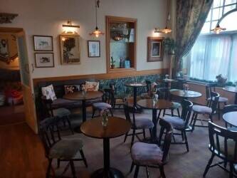 SOUTH WALES – SEVEN BEDROOM HOTEL AT THE HEART OF BUSY TOWN CENTRE WITH SCOPE TO INCREASE BUSINESS A SOUTH WALES – SEVEN BEDROOM HOTEL AT THE HEART OF BUSY TOWN CENTRE WITH SCOPE TO INCREASE BUSINESS A