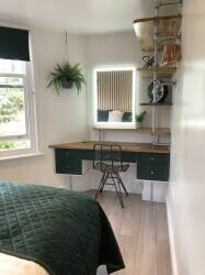 Turn-Key Holiday Let Holiday Home 2 bed Flat across from Bournemouth beach & gardens!!