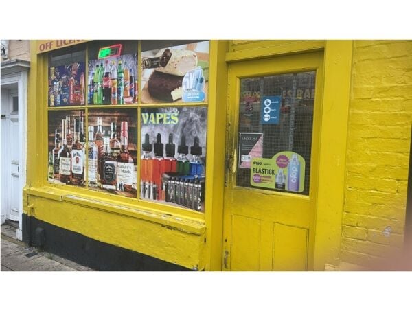 Cracking Family-Run Convenience Store – New 10-Year Lease