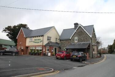 POWYS - 17TH CENTURY VILLAGE INN