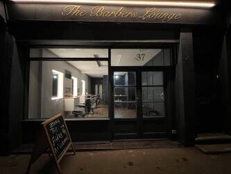 **For Sale: Fully Equipped Barbershop in Walton on the Hill, Surrey** **For Sale: Fully Equipped Barbershop in Walton on the Hill, Surrey**