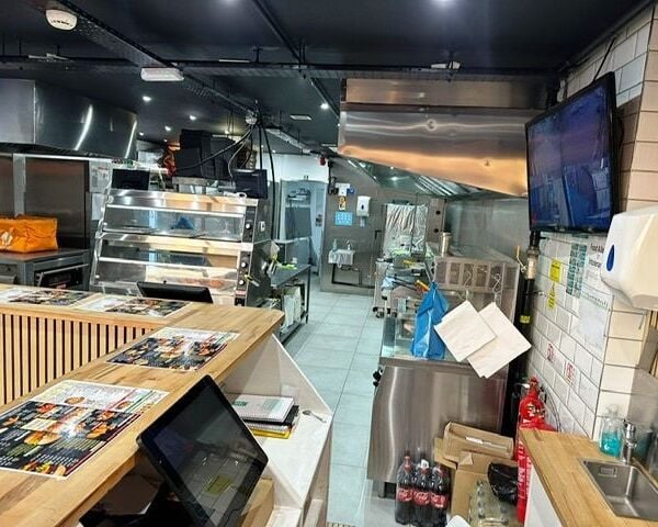 Licensed Fast Food Takeaway Specialising In Pizzas, Burgers And Chicken - Established 1965 for Sale Licensed Fast Food Takeaway Specialising In Pizzas, Burgers And Chicken - Established 1965 for Sale