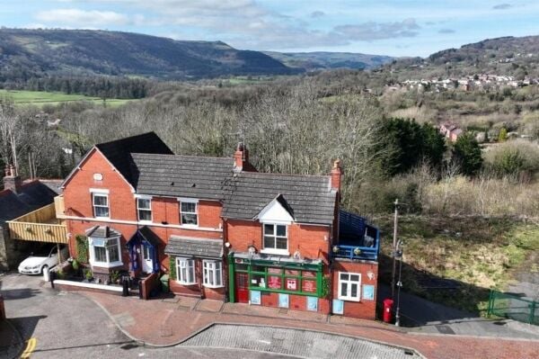 Freehold Property With Accommodation - Wrexham Freehold Property With Accommodation - Wrexham